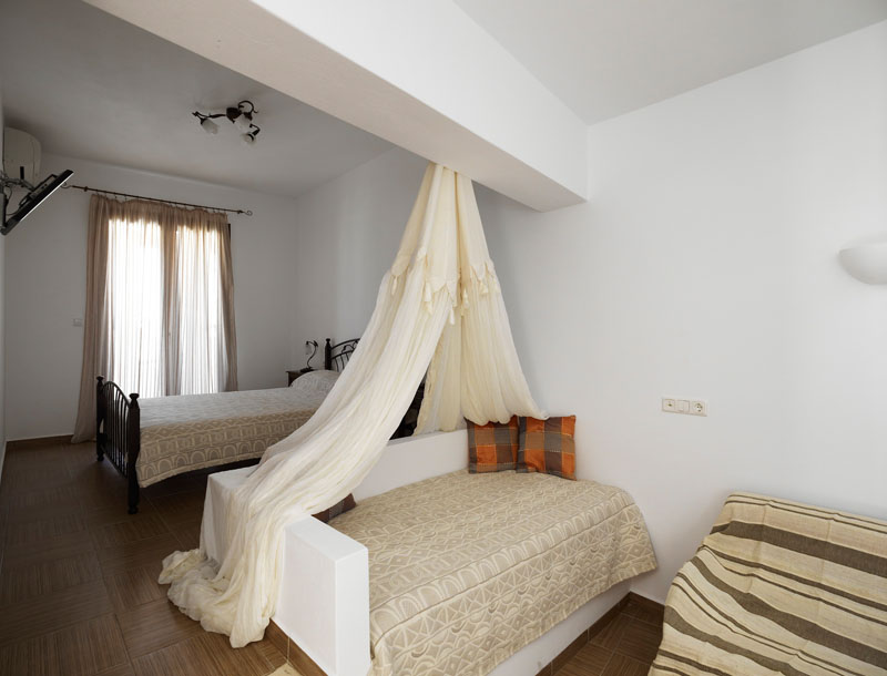 Triple Room/Studio