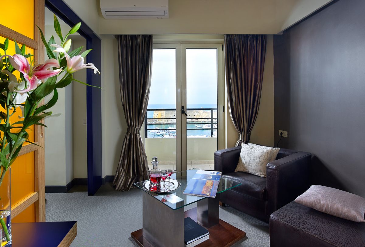 Junior Suite - Sitting Area - Lato Boutique Hotel
