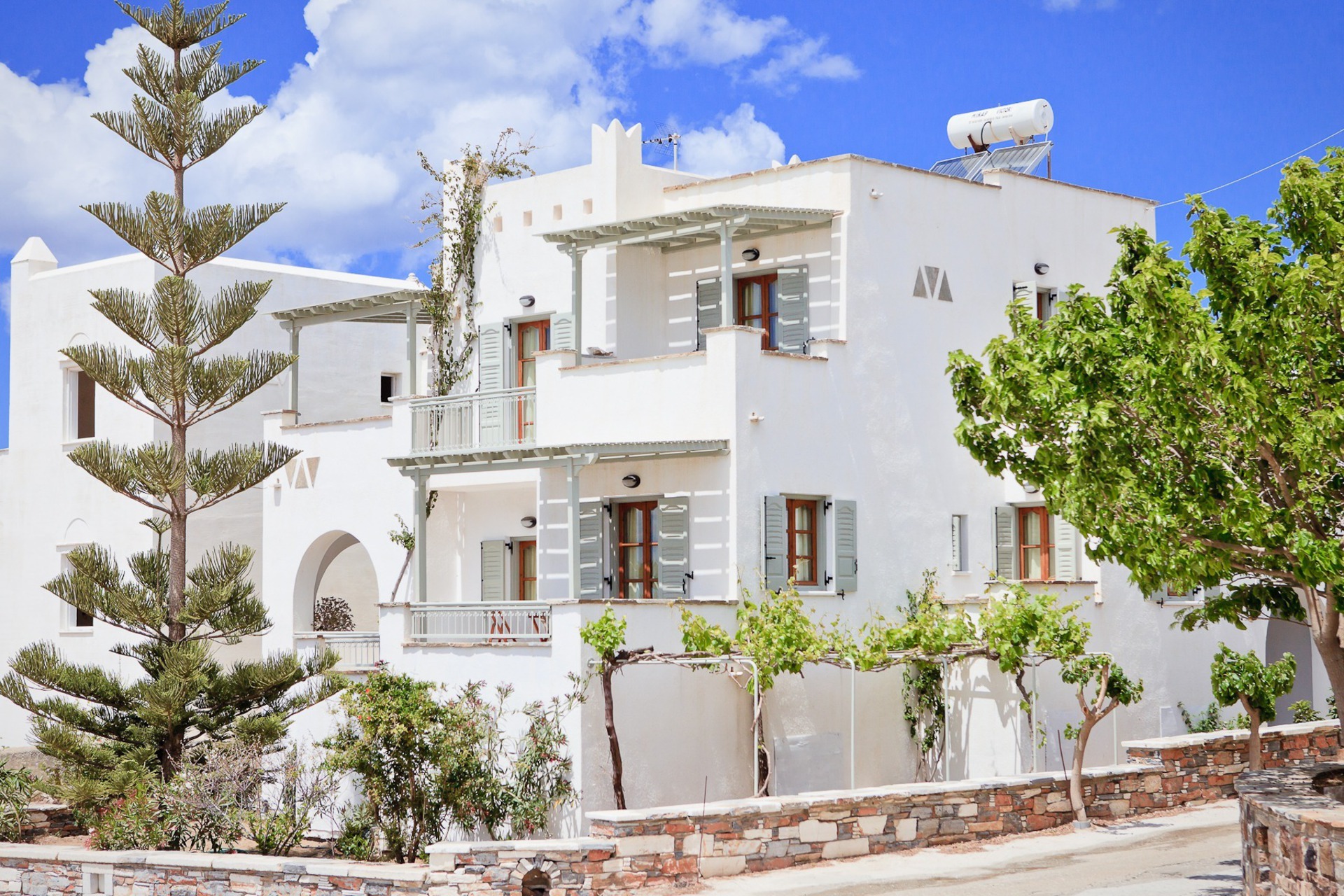 Apartments in Naxos | Aegean White Apartments